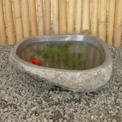 Wasserbecken aus Flussstein. Modell 5, ca. 39 x 43 x 15cm Höhe. 